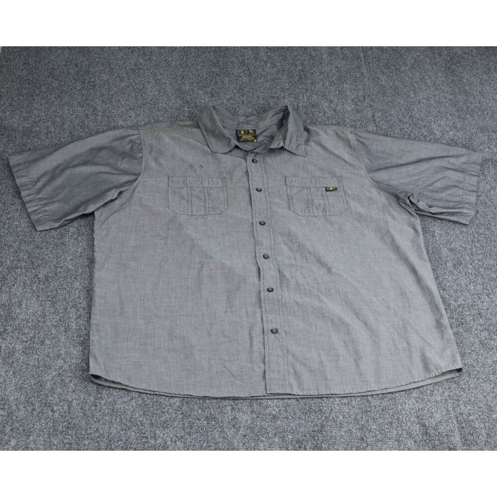Vintage Duxbak gray short sleeve button-up shirt in men’s XL